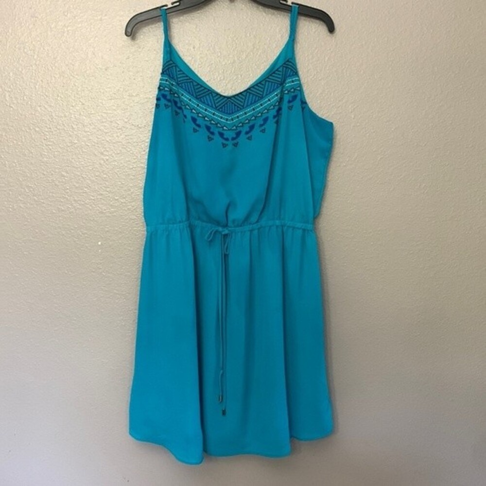 APT 9 blue/green shirt dress with collar detail. Size XL.